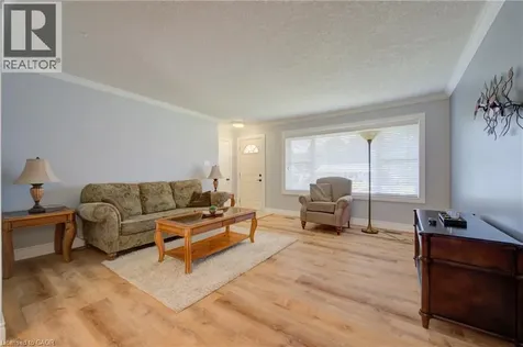 251 Union Street East Waterloo ON N2J 1E3