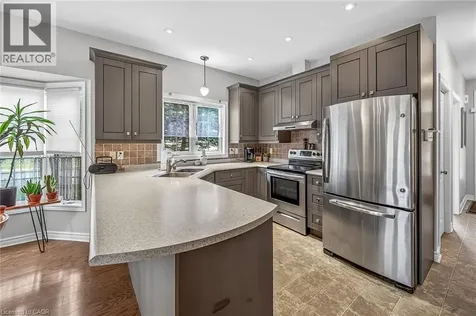 1041 Pine Street Dunnville ON N1A 2N1