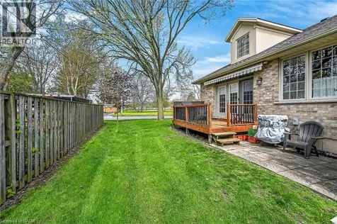 1041 Pine Street Dunnville ON N1A 2N1