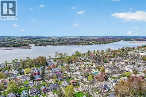 1041 Pine Street Dunnville ON N1A 2N1