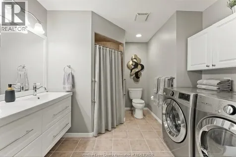 1655 Birchwood Crescent Lakeshore ON N8L 1E3