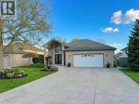 1655 Birchwood Crescent Lakeshore ON N8L 1E3