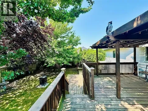 1655 Birchwood Crescent Lakeshore ON N8L 1E3