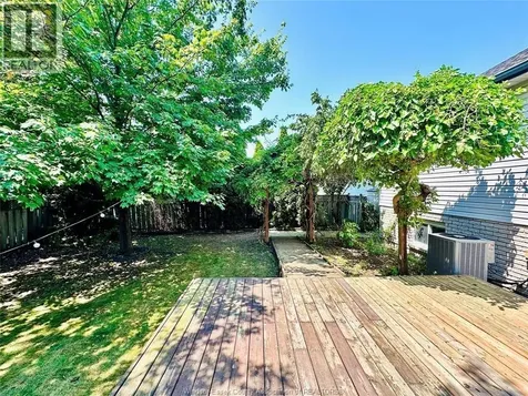 1655 Birchwood Crescent Lakeshore ON N8L 1E3