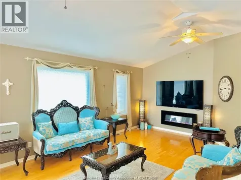 1655 Birchwood Crescent Lakeshore ON N8L 1E3