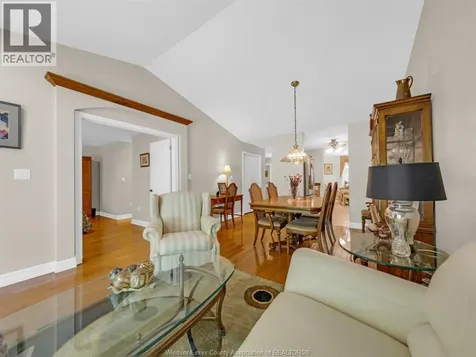1630 Naples Crescent Lasalle ON N9J 3Y9