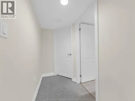 1630 Naples Crescent Lasalle ON N9J 3Y9