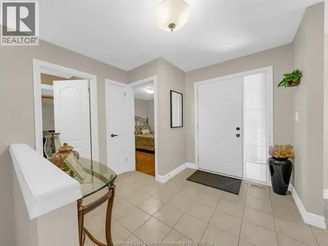 1630 Naples Crescent Lasalle ON N9J 3Y9