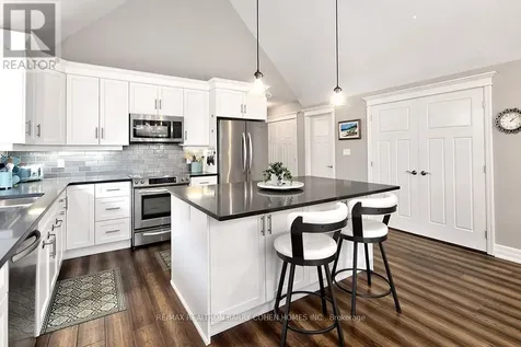 30 Mair Mills Drive Collingwood ON L9Y 0A7