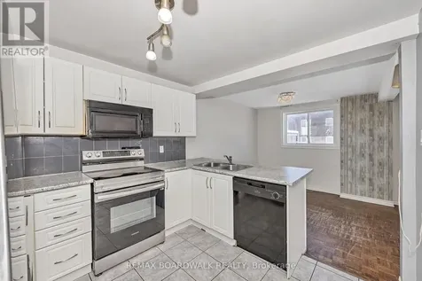 392 Garden Glen Private Ottawa ON K2G 1E4