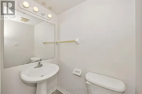 392 Garden Glen Private Ottawa ON K2G 1E4