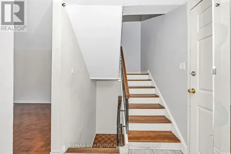392 Garden Glen Private Ottawa ON K2G 1E4