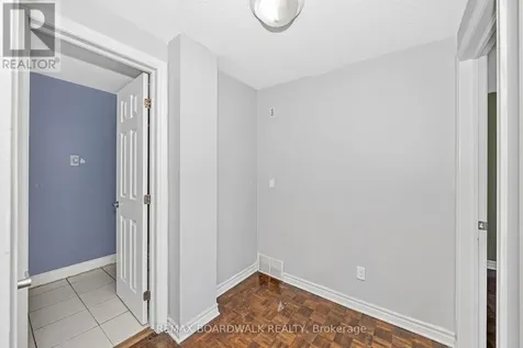 392 Garden Glen Private Ottawa ON K2G 1E4