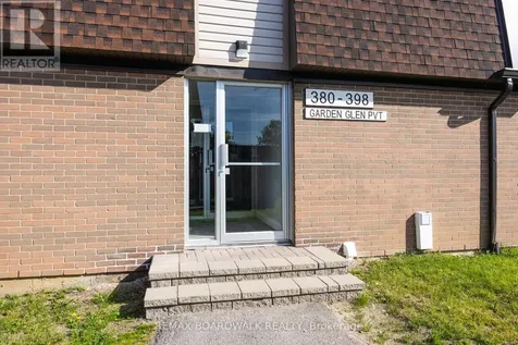 392 Garden Glen Private Ottawa ON K2G 1E4