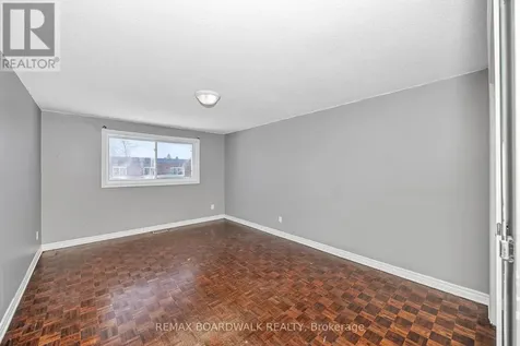 392 Garden Glen Private Ottawa ON K2G 1E4