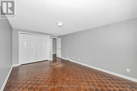392 Garden Glen Private Ottawa ON K2G 1E4