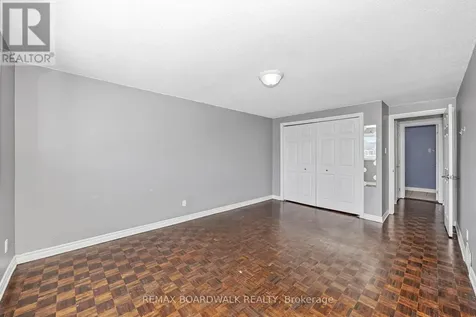 392 Garden Glen Private Ottawa ON K2G 1E4