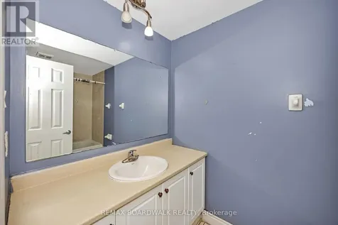 392 Garden Glen Private Ottawa ON K2G 1E4