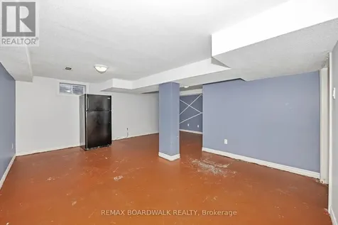 392 Garden Glen Private Ottawa ON K2G 1E4
