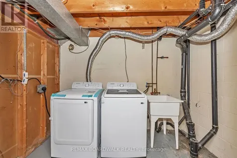 392 Garden Glen Private Ottawa ON K2G 1E4