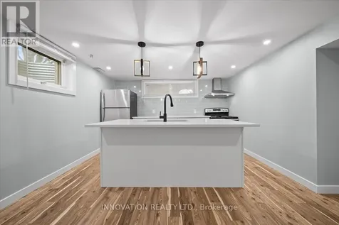 925 Elsett Drive Ottawa ON K1G 2S7
