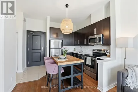 682 Churchill Avenue North Ottawa ON K1Z 5G5