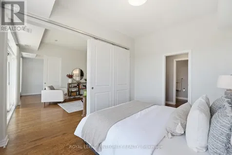 682 Churchill Avenue North Ottawa ON K1Z 5G5