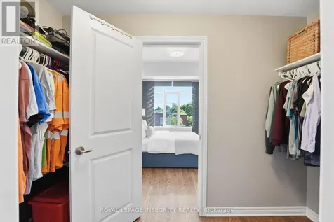 682 Churchill Avenue North Ottawa ON K1Z 5G5