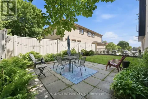682 Churchill Avenue North Ottawa ON K1Z 5G5