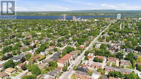 682 Churchill Avenue North Ottawa ON K1Z 5G5