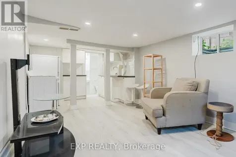 514 Lyon Street North Ottawa ON K1R 5X9