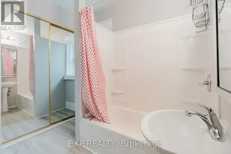 514 Lyon Street North Ottawa ON K1R 5X9