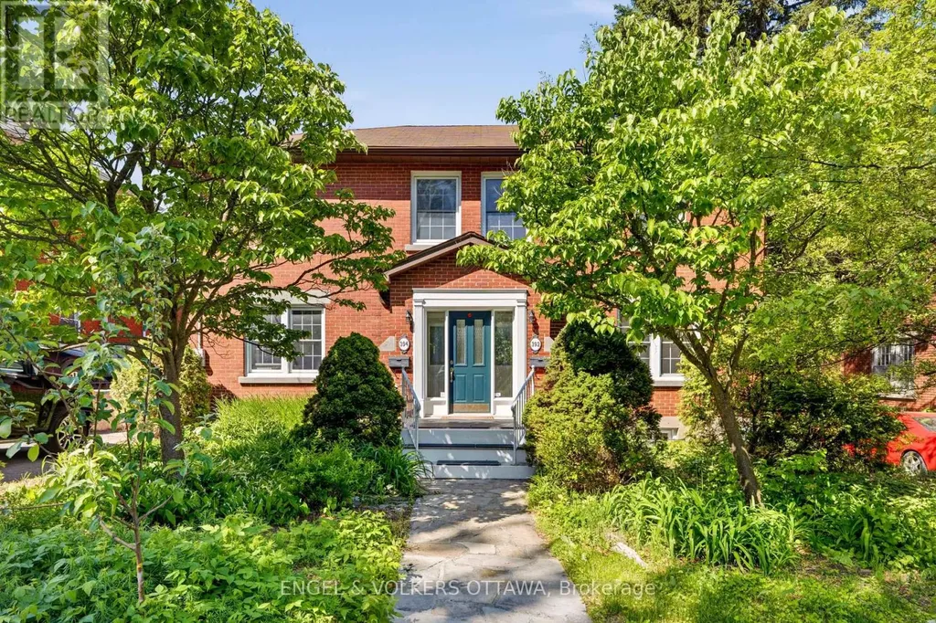 392 Piccadilly Avenue North Ottawa ON K1Y 0H4