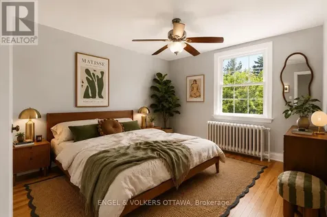 392 Piccadilly Avenue North Ottawa ON K1Y 0H4