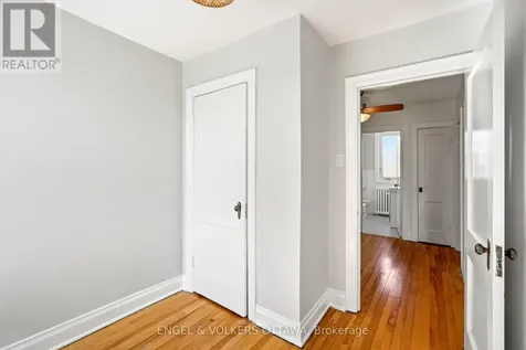 392 Piccadilly Avenue North Ottawa ON K1Y 0H4