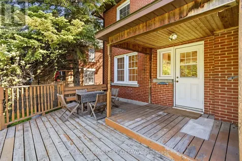 392 Piccadilly Avenue North Ottawa ON K1Y 0H4