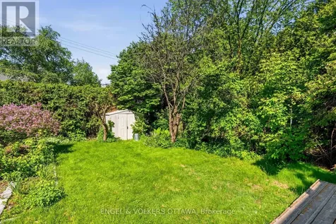 392 Piccadilly Avenue North Ottawa ON K1Y 0H4