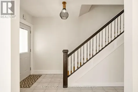392 Piccadilly Avenue North Ottawa ON K1Y 0H4