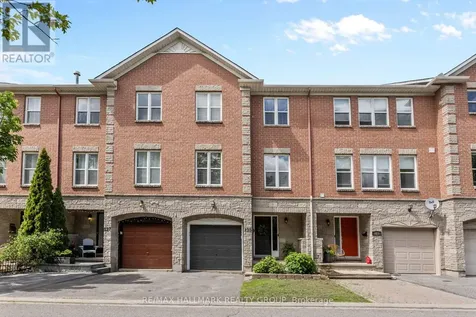125 Arcola Private Ottawa ON K1K 4W9