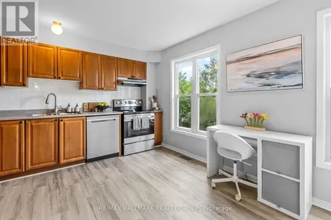 125 Arcola Private Ottawa ON K1K 4W9