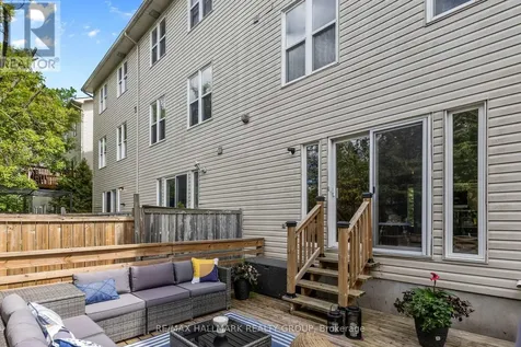 125 Arcola Private Ottawa ON K1K 4W9