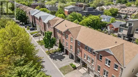 125 Arcola Private Ottawa ON K1K 4W9