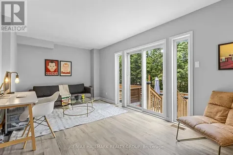125 Arcola Private Ottawa ON K1K 4W9
