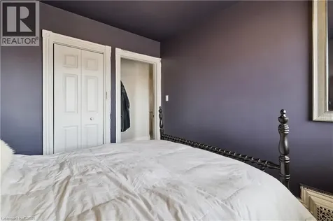 28 St Matthews Avenue Hamilton ON L8L 5P3
