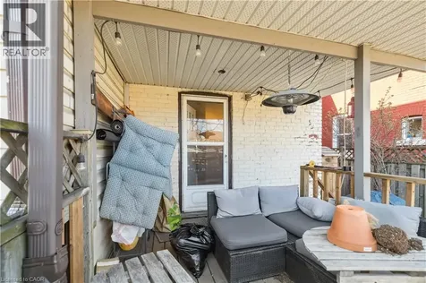28 St Matthews Avenue Hamilton ON L8L 5P3