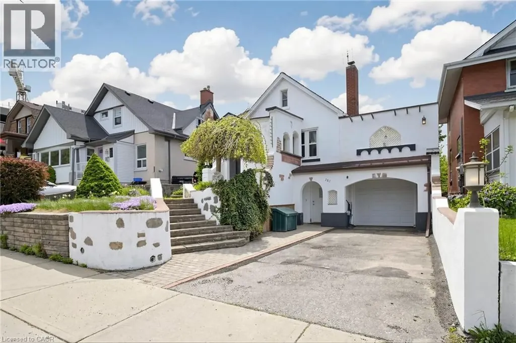 287 Courtland Avenue East Kitchener ON N2G 2V8