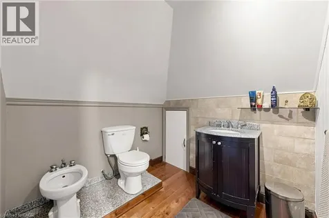 287 Courtland Avenue East Kitchener ON N2G 2V8