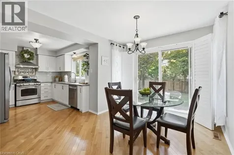 2418 Butternut Crescent Burlington ON L7M 3L3