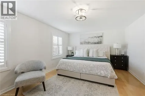 2418 Butternut Crescent Burlington ON L7M 3L3