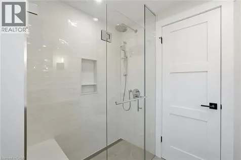 2418 Butternut Crescent Burlington ON L7M 3L3